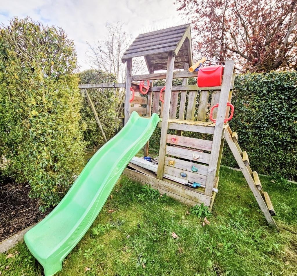 Compleet Wickey speeltoestel met glijbaan, schommels,..., Kinderen en Baby's, Speelgoed | Buiten | Speeltoestellen, Ophalen, Gebruikt