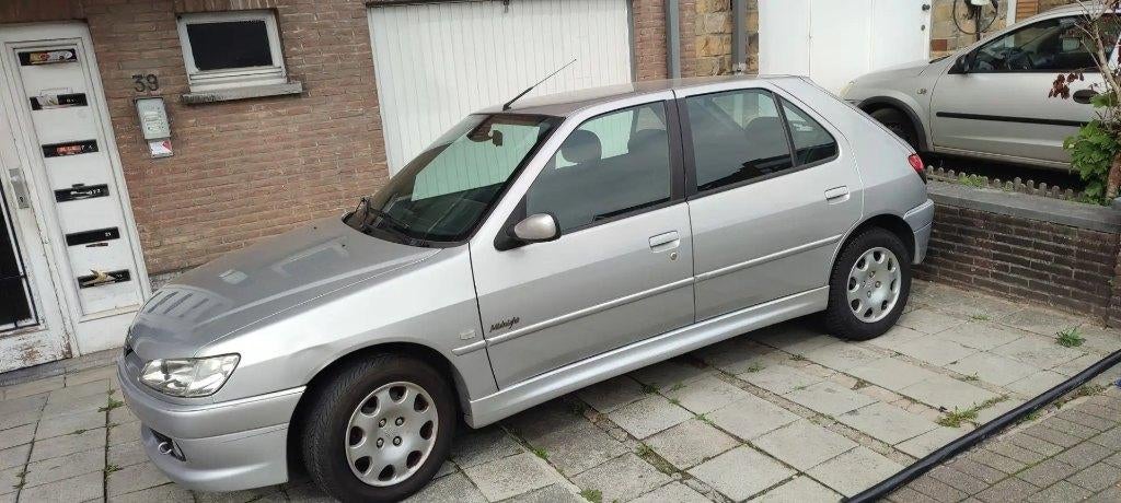 peugeot 306, Auto's, Peugeot, Voorwielaandrijving, Stof, 1360 cc, Zwart