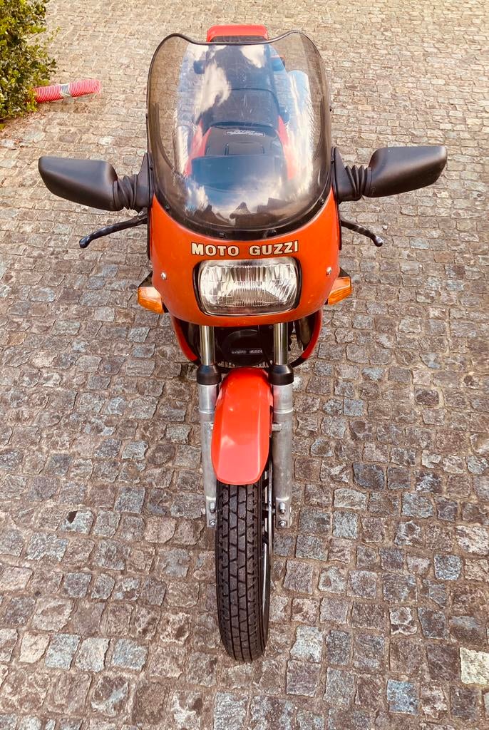 Moto Guzzi v50 Monza