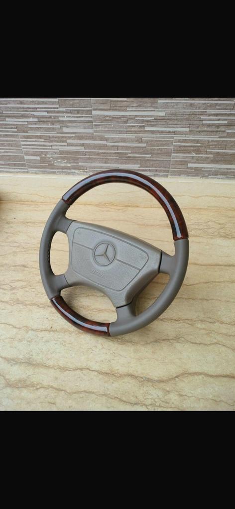 Volants pour mercedes années 90, Envoi