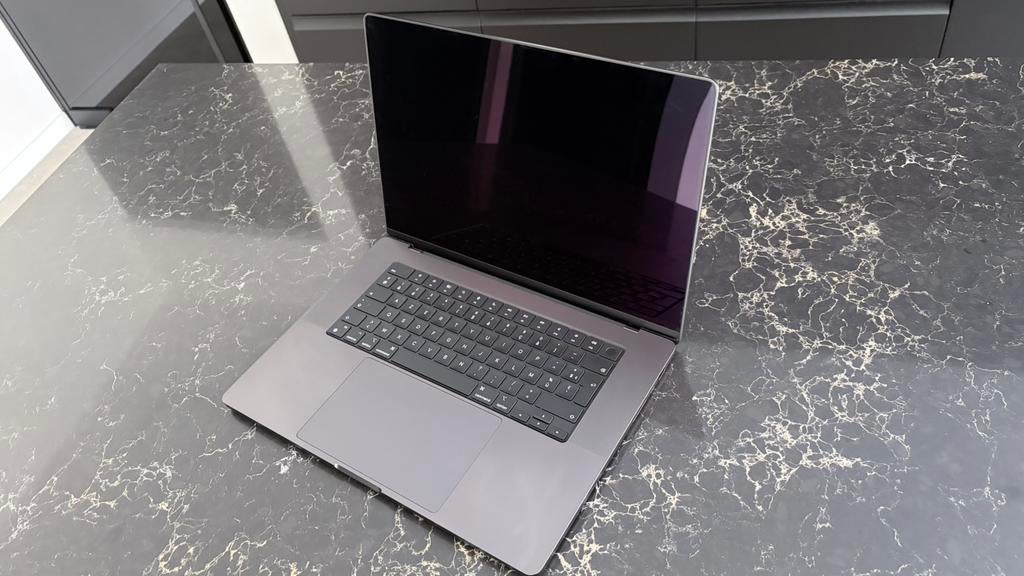 16 inch Macbook Pro M3 met 36GB geheugen, 512GB ssd, Computers en Software, Ophalen