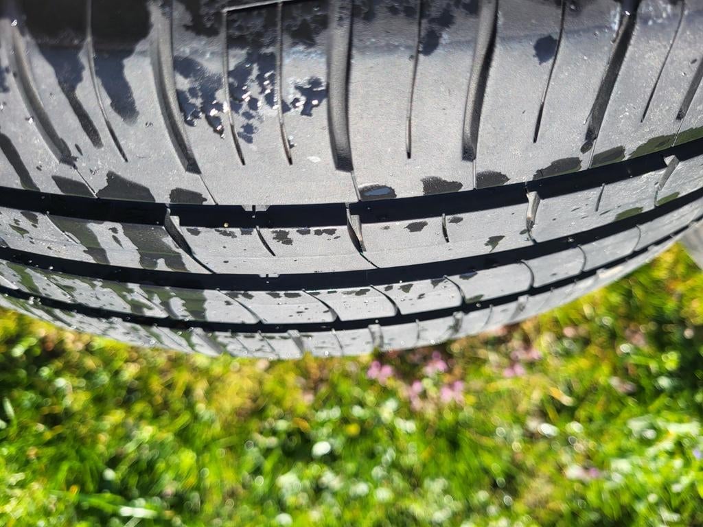 4 15 inch velgen met 4 banden voor Audi A1 2013, Auto-onderdelen, Banden en Velgen, Band(en), 15 inch, Ophalen