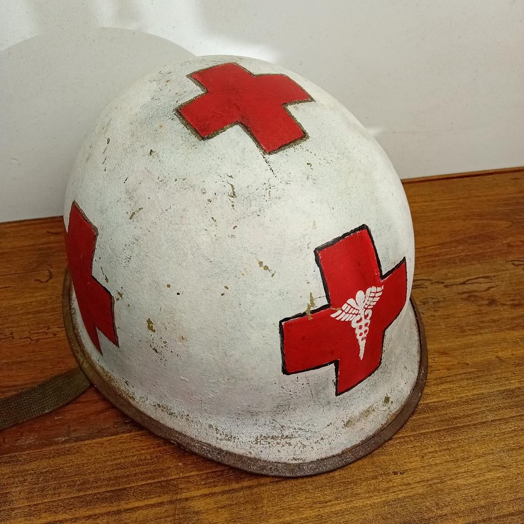 Replica US WW2 Medic helm, Verzamelen, Ophalen of Verzenden, Landmacht, Helm of Baret