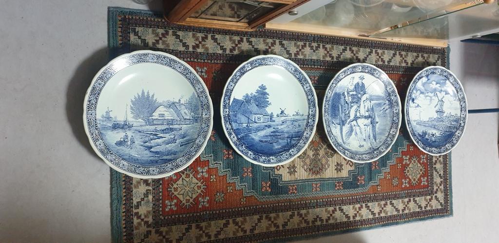 4 vintage Delft Blue plates, Enlèvement
