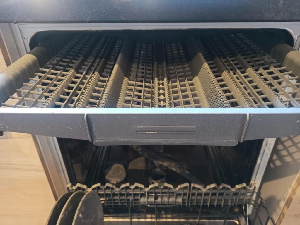 Lave vaisselle encastrable Siemens, Ophalen