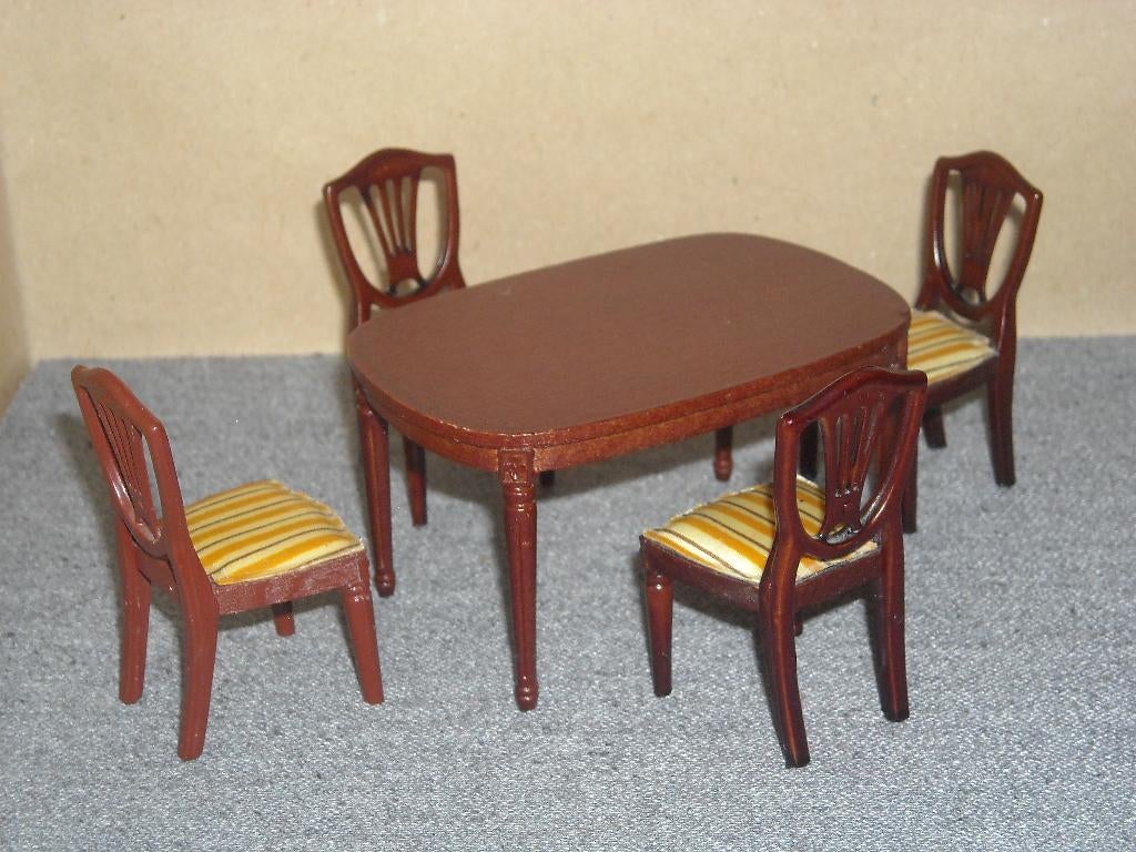 Lundby eethoek tafel en 4 stoelen, Collections, Maisons de poupées & Accessoires, Enlèvement ou Envoi, Utilisé