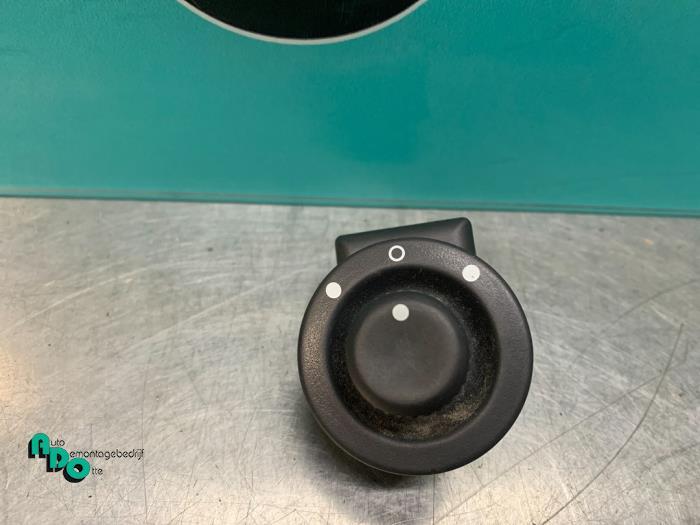 Commutateur rétroviseur d'un Renault Clio (Clio 3 06-), Renault, -, 3 mois de garantie, Utilisé