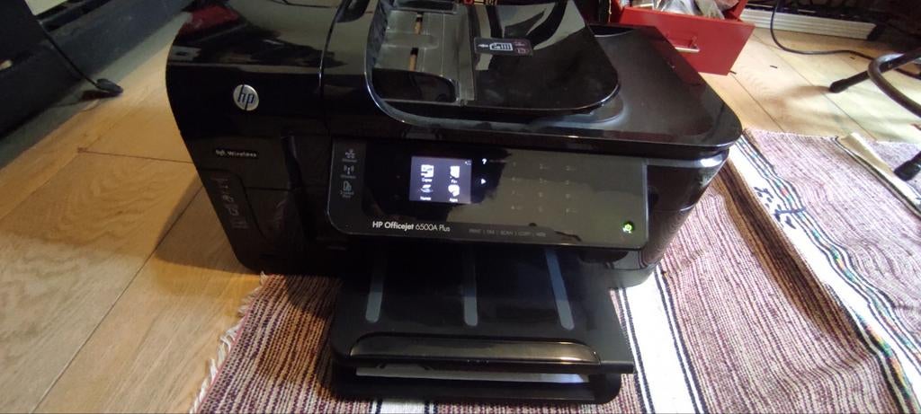 À donner HP officejet 6500a à réparer.