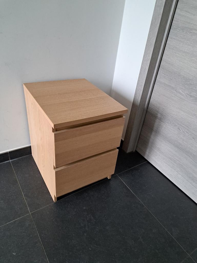IKEA Malm nachtkast, Huis en Inrichting, Slaapkamer | Nachtkastjes, Ophalen, Zo goed als nieuw