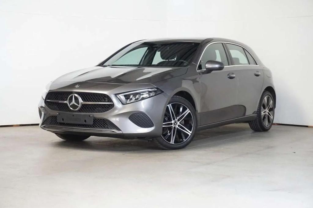 Mercedes-Benz A-CLASS 250 (bj 2024, automaat), Auto's, Automaat, Gebruikt, https://public.car-pass.be/vhr/b7b73968-4ce2-4b94-8efd-23f72b6a3304