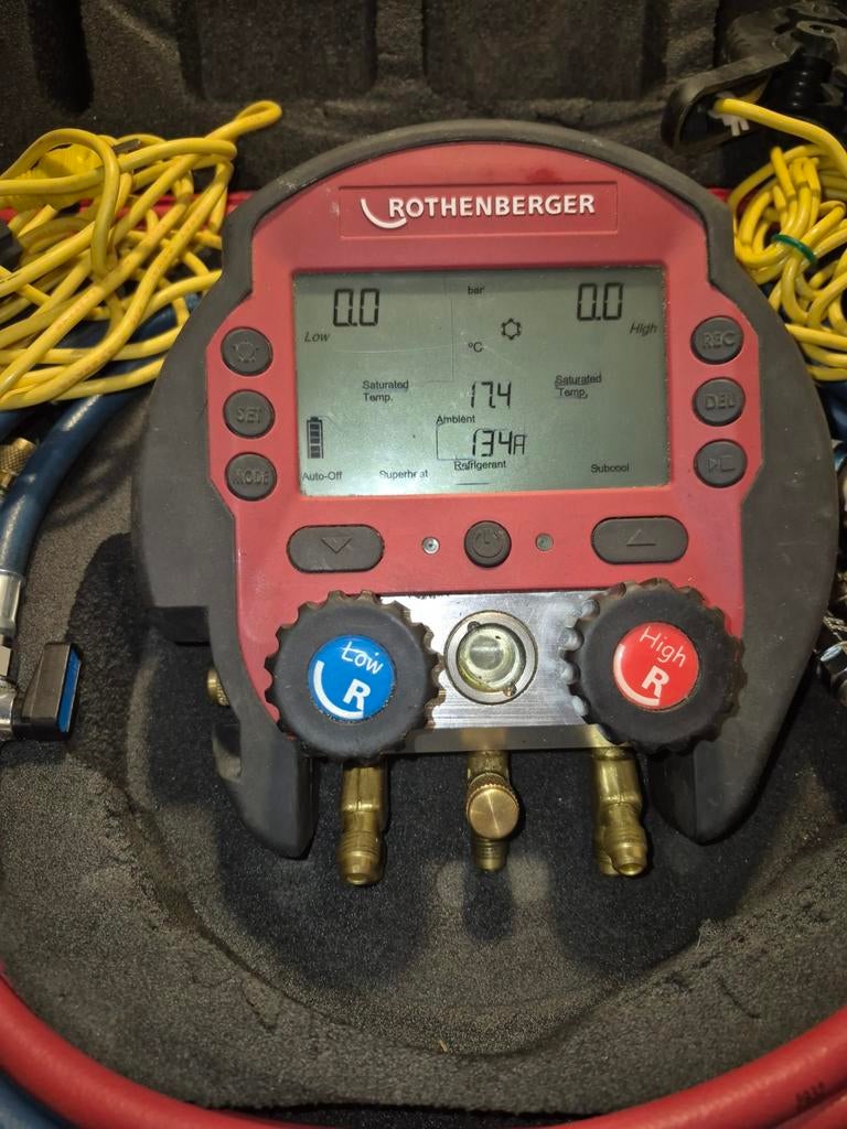 Rothe koelcircuitcontroller en vacuümpomp, Ophalen