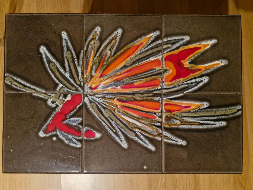 Belarti Adri tegeltafel vintage bijzet tafel tegels 19600, Verre, Moins de 50 cm, Enlèvement, Utilisé