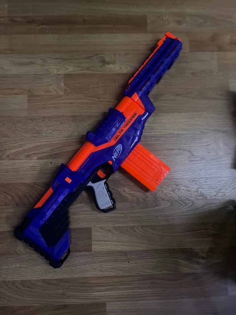 Twee nerf wapens, Ophalen of Verzenden