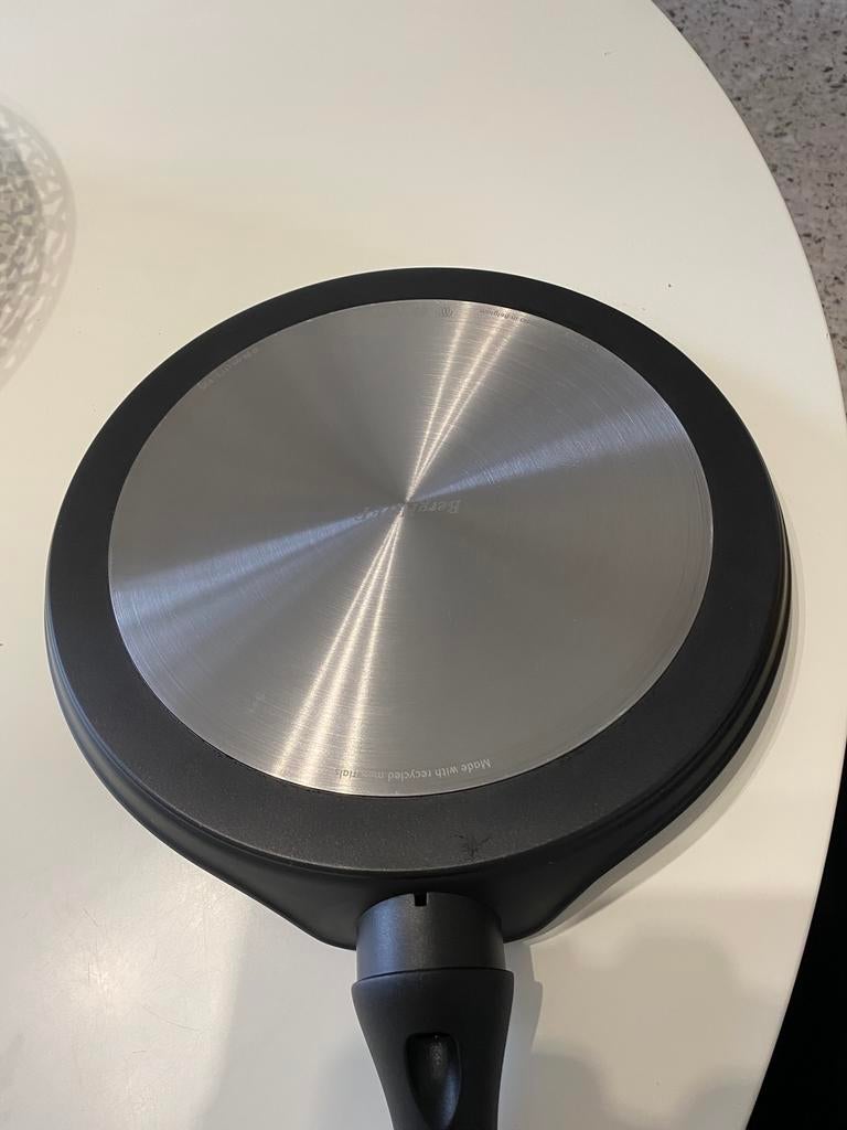 Nieuwe pannenkoekenpan  doorsnede 28 cm berghoff, Huis en Inrichting, Keuken | Potten en Pannen, Overige materialen, Zo goed als nieuw