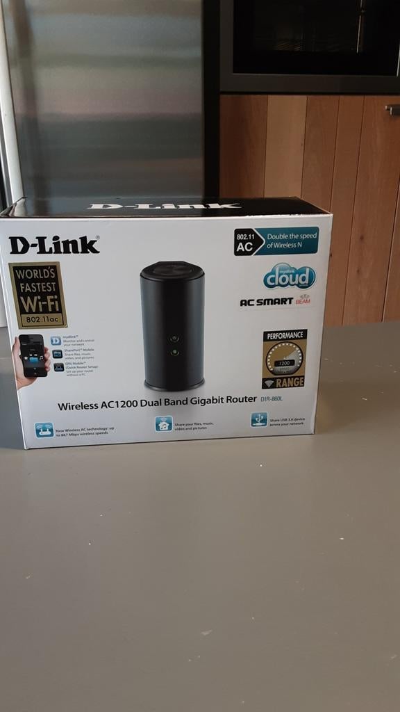 Routeur et adaptateur Gigabit double bande sans fil AC1200 D, Enlèvement ou Envoi, Comme neuf, Routeur