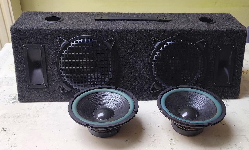 Stereo luidsprekerbox, Gebruikt, Minder dan 60 watt, Front, Rear of Stereo speakers, Ophalen