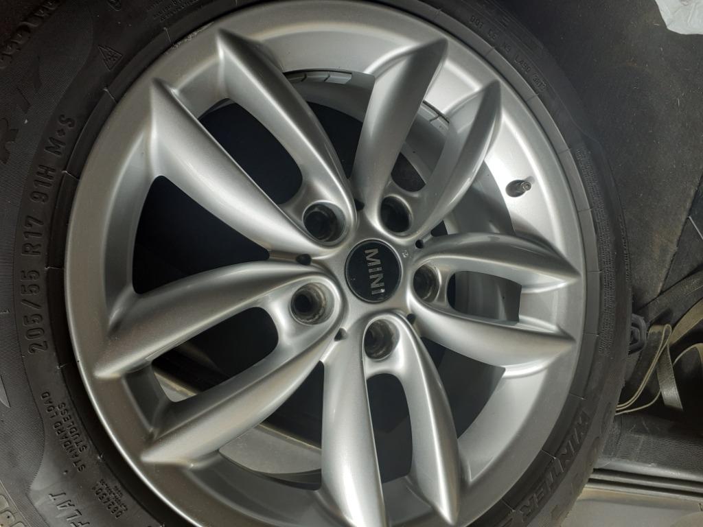 4 pneus hiver 205/55/r 17 sur jantes alu, Enlèvement, Pneus hiver, Pneu(s)