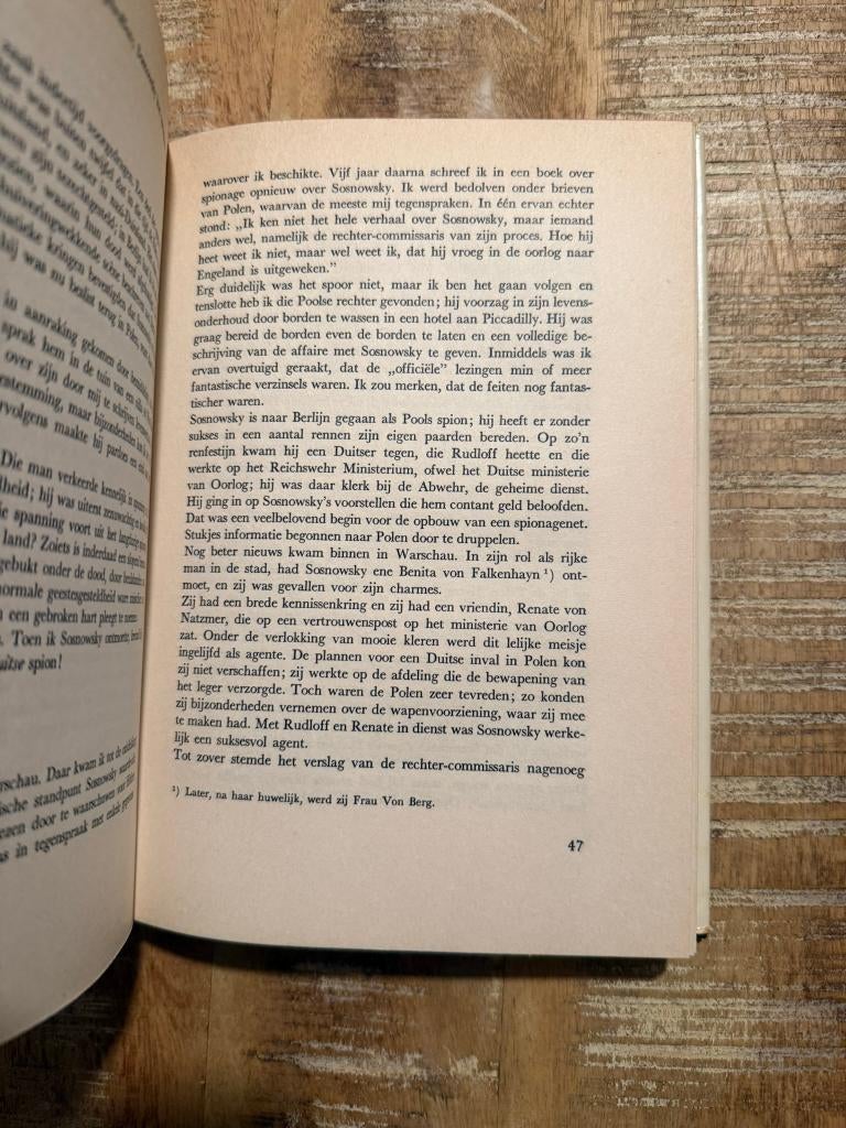 De wereld van de Spionage - Bernard Newman, Gelezen, Bernard Newman, Ophalen of Verzenden, Politiek en Staatkunde