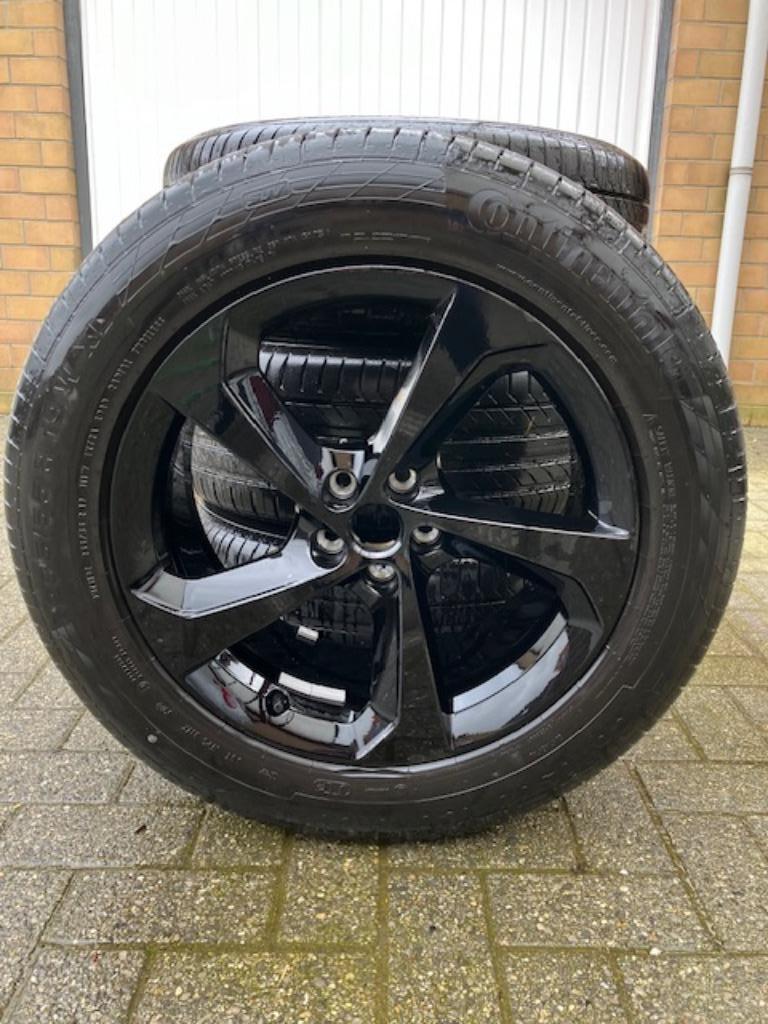Alu-velgen 19" met banden vr Jaguar F-page., Auto-onderdelen, Banden en Velgen, Gebruikt, 255 mm, Banden en Velgen, Terreinwagen