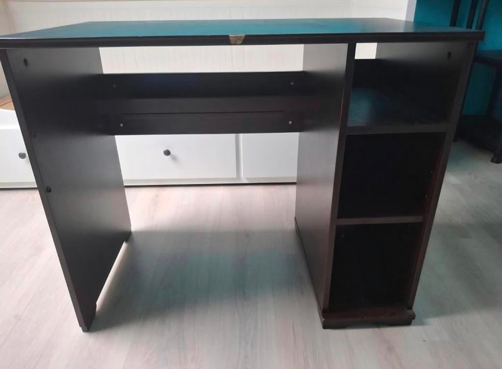 Bureau Ikea, Ophalen, Gebruikt