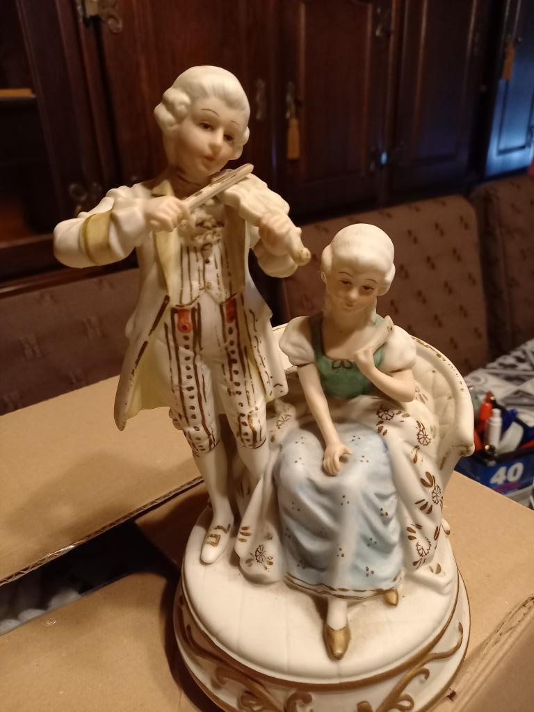 Figurine Bisquit, Enlèvement ou Envoi, Utilisé