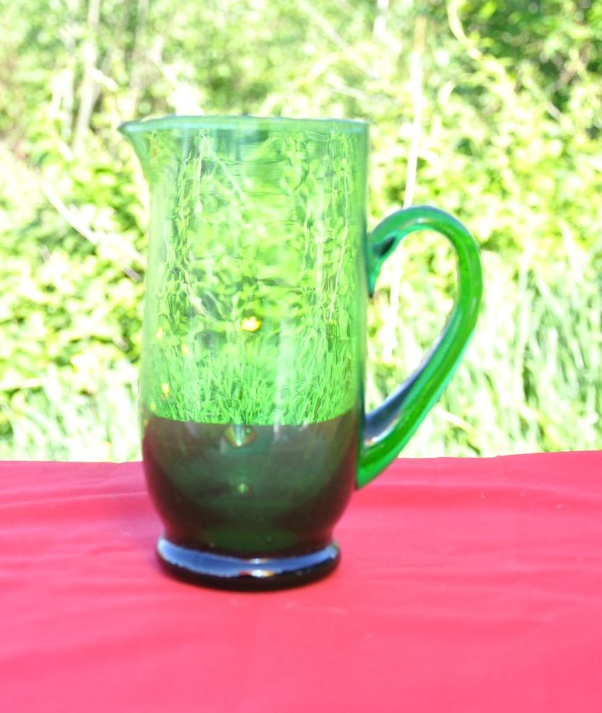 pichet en verre soufflet vert, Antiquités & Art, Enlèvement ou Envoi