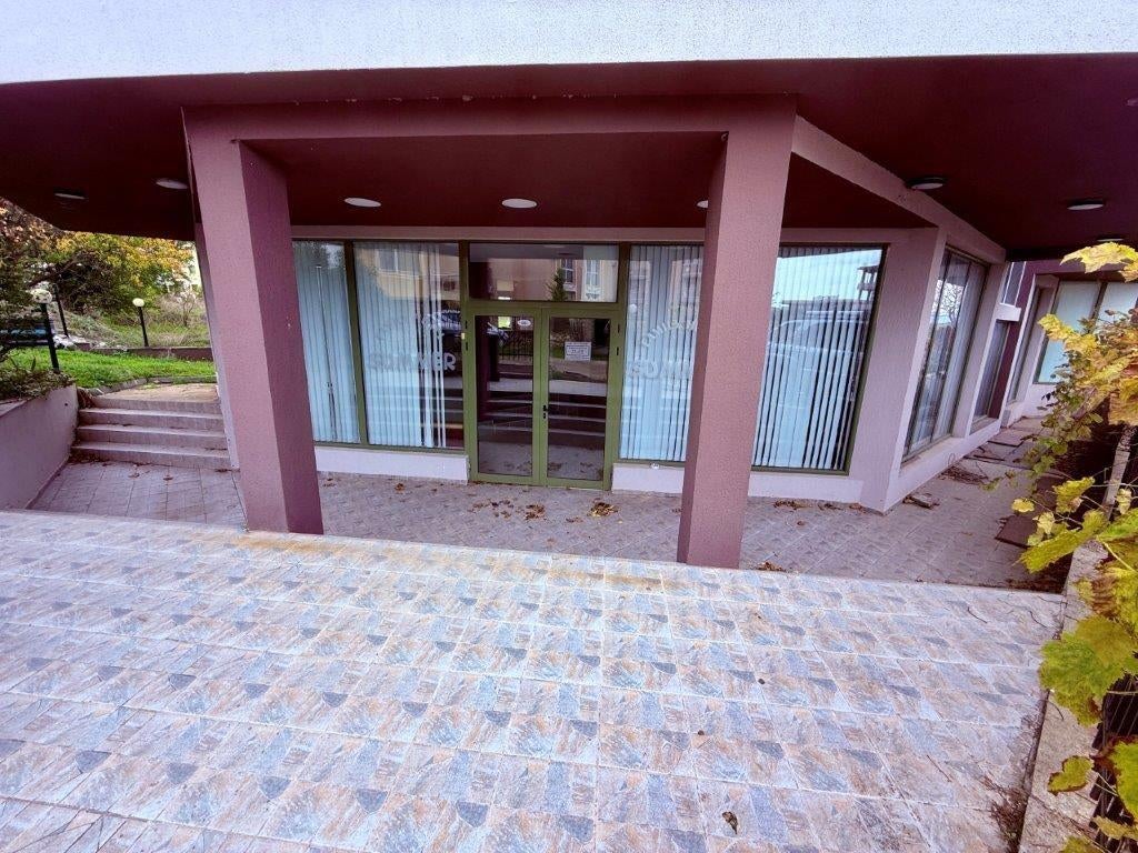 Ruim appartement/kantoor – Ravda, Immo, Buitenland, Overig Europa, Appartement, Stad