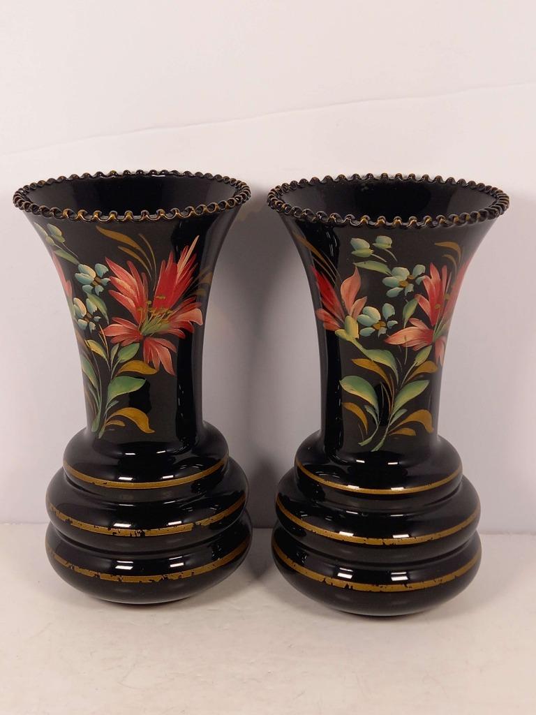 Vase en opaline noir avec décor de fleur - Doyen, Enlèvement ou Envoi