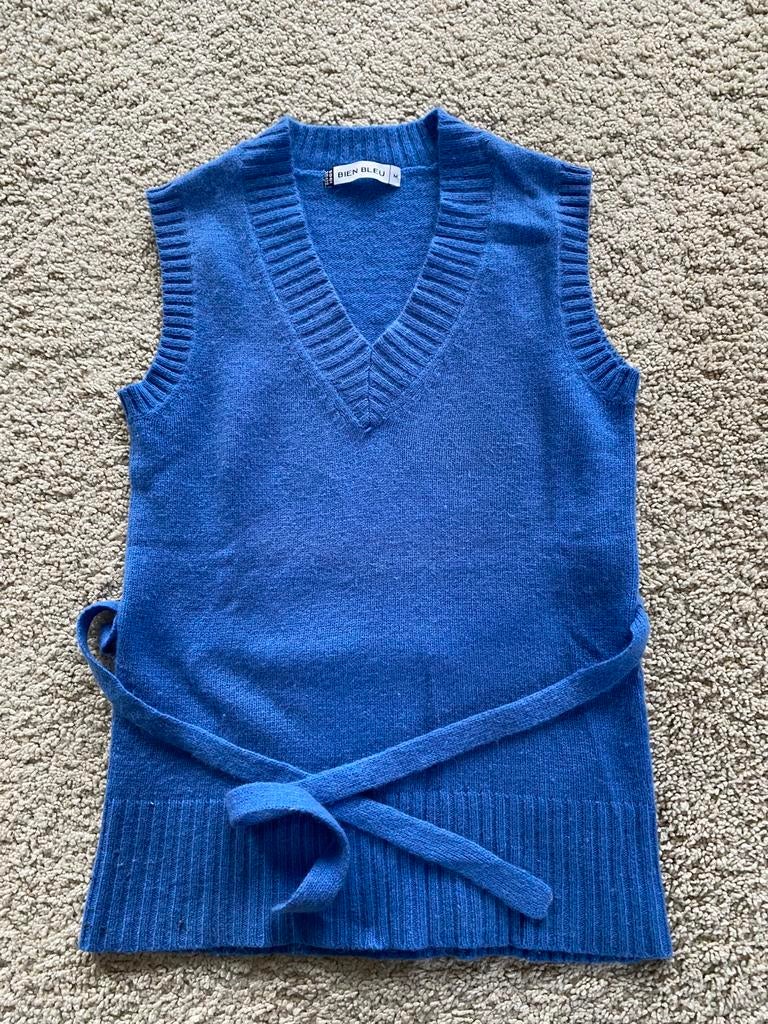 Debardeur Bien Bleu medium, Vêtements | Femmes, Taille 38/40 (M), Enlèvement ou Envoi, Comme neuf, Bien bleu