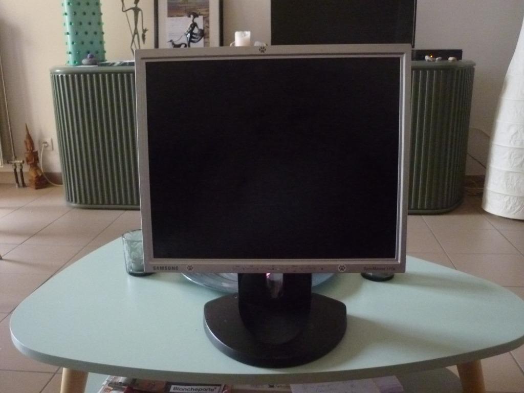 écran PC, Enlèvement, Utilisé