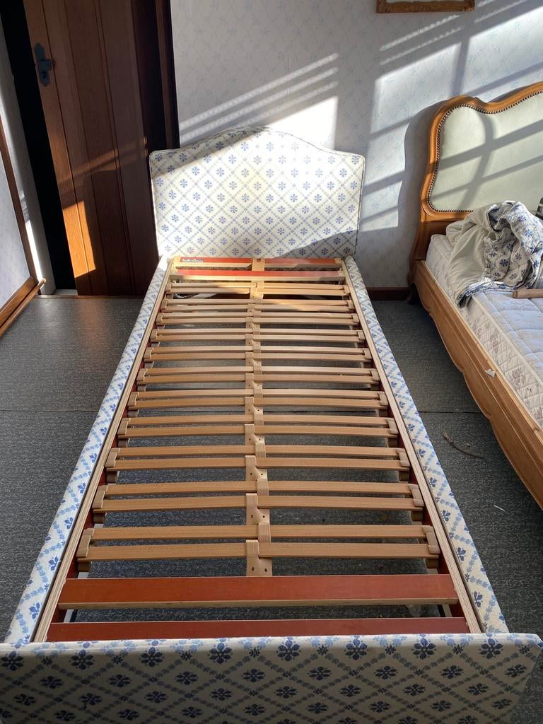 Lit avec sommier lattoflex, Maison & Meubles, Chambre à coucher | Lits, 90 cm, Une personne, Enlèvement, Utilisé