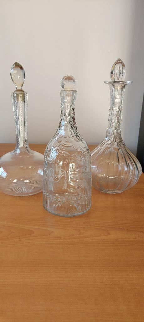 Carafes, Enlèvement