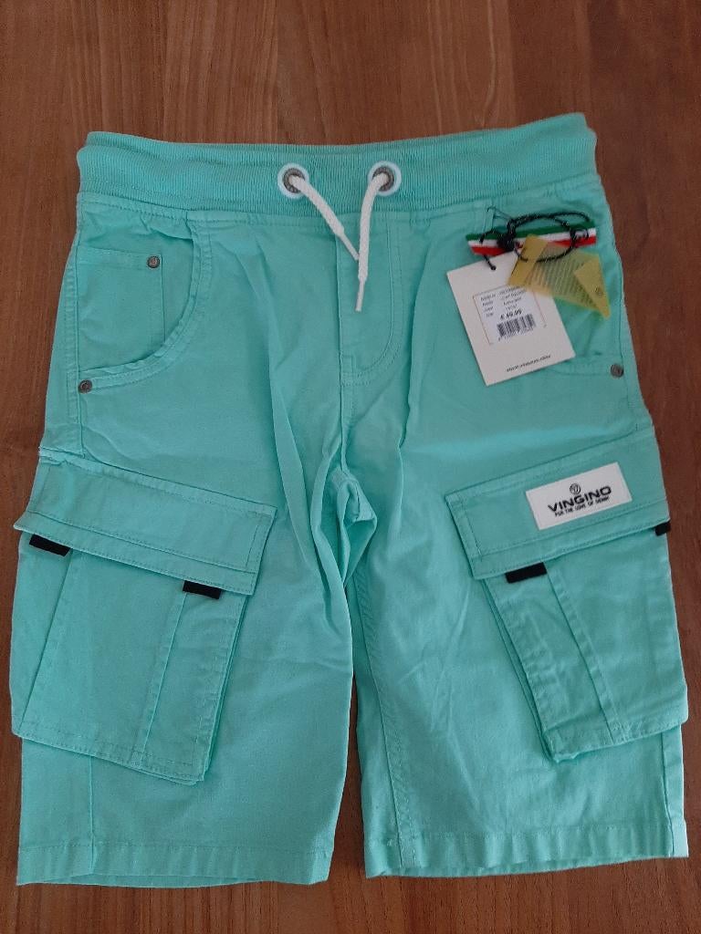 Nieuwe bermuda short Vingino kleur mint 12 jaar maat 152, Broek, Nieuw, Ophalen of Verzenden, Vingino