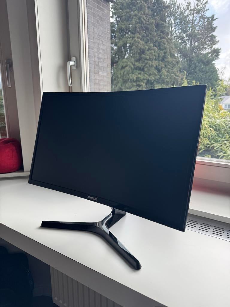 Samsung C24F396FHR 24 inch curved, Enlèvement, Comme neuf