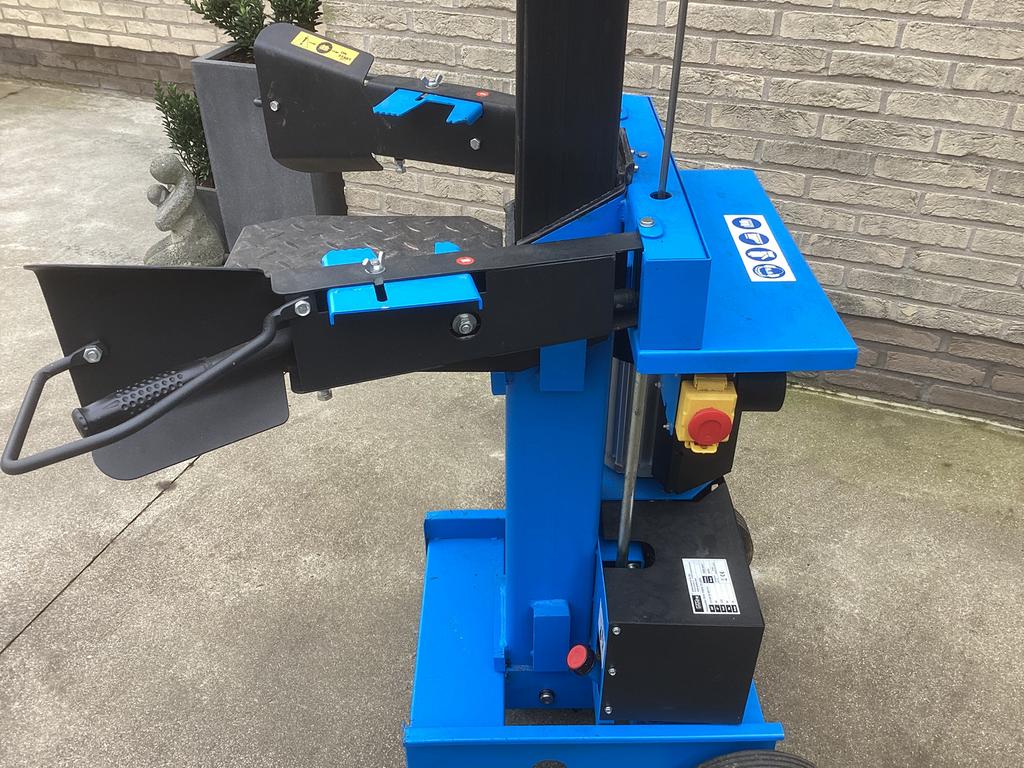 Houtklover, Ophalen, Zo goed als nieuw