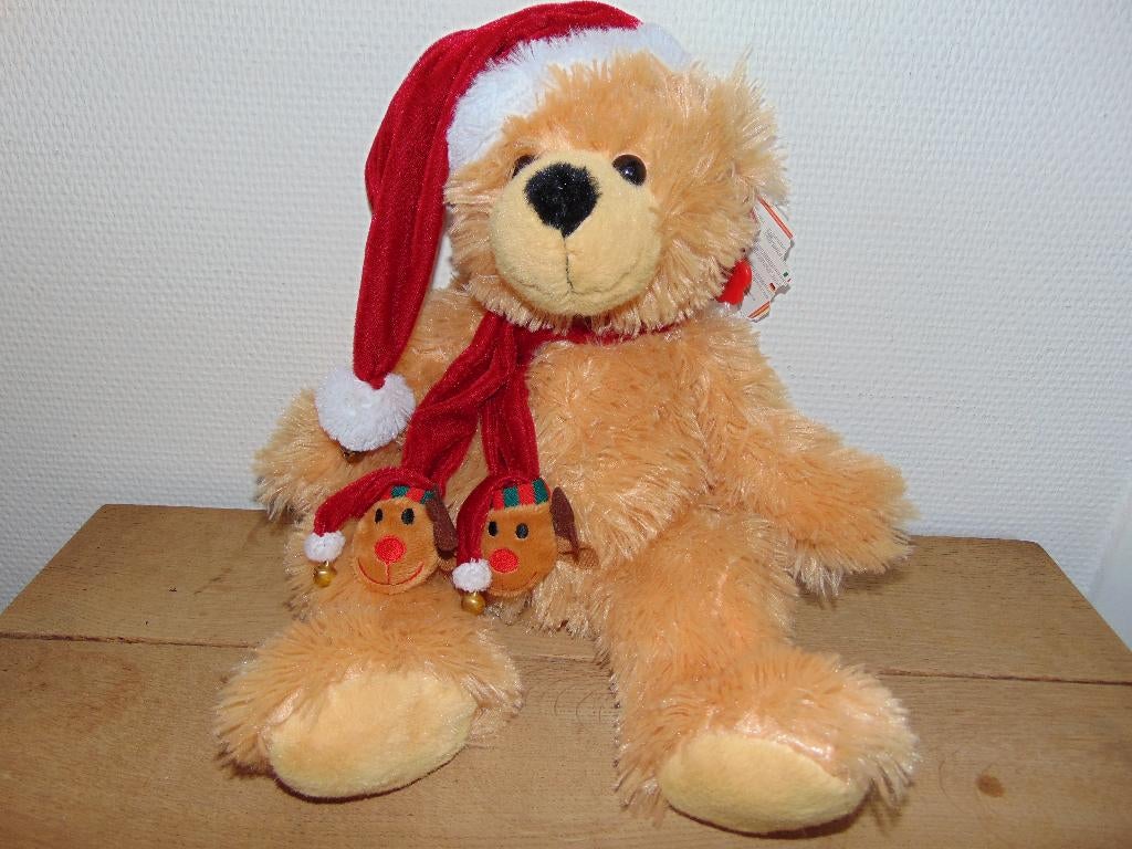 Kerstbeer 40 cm nieuwstaat, Verzamelen, Beren en Cherished Teddies, Ophalen of Verzenden, Zo goed als nieuw, Stoffen beer, Overige merken