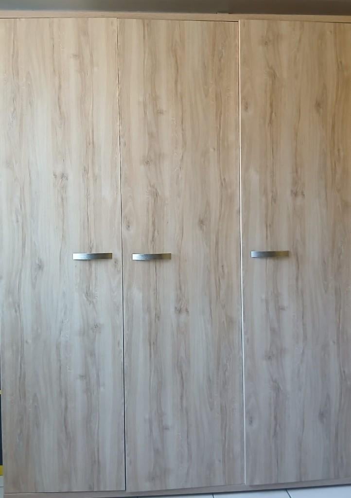 Tienerslaapkamer, Ophalen