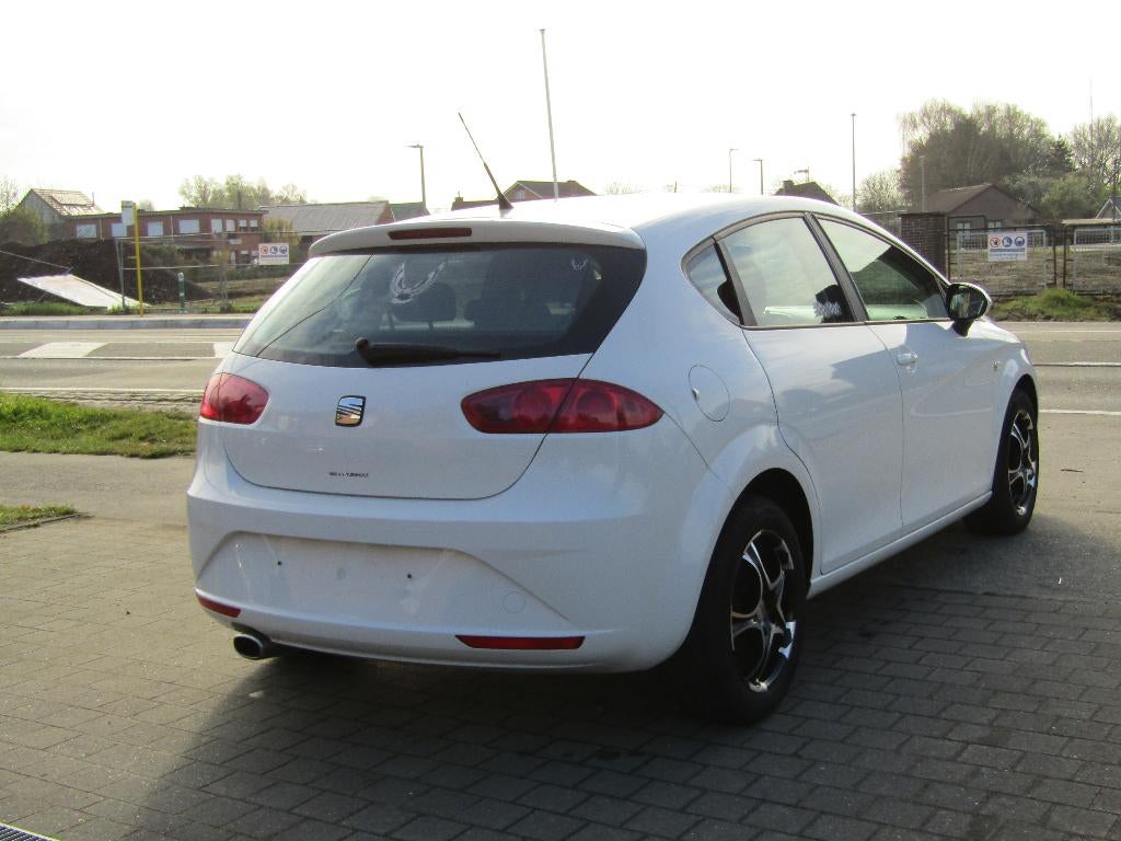 Seat Leon 1.6 TDI, Auto's, Seat, Voorwielaandrijving, Euro 5, Stof, Zwart