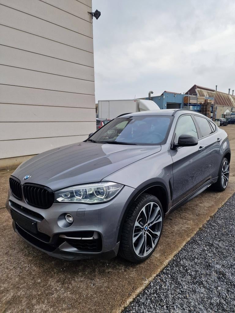 BMW X6 M50d 3.0 // Toit ouvrant, Auto's, BMW, Automaat, Euro 6, 2993 cc, SUV of Terreinwagen