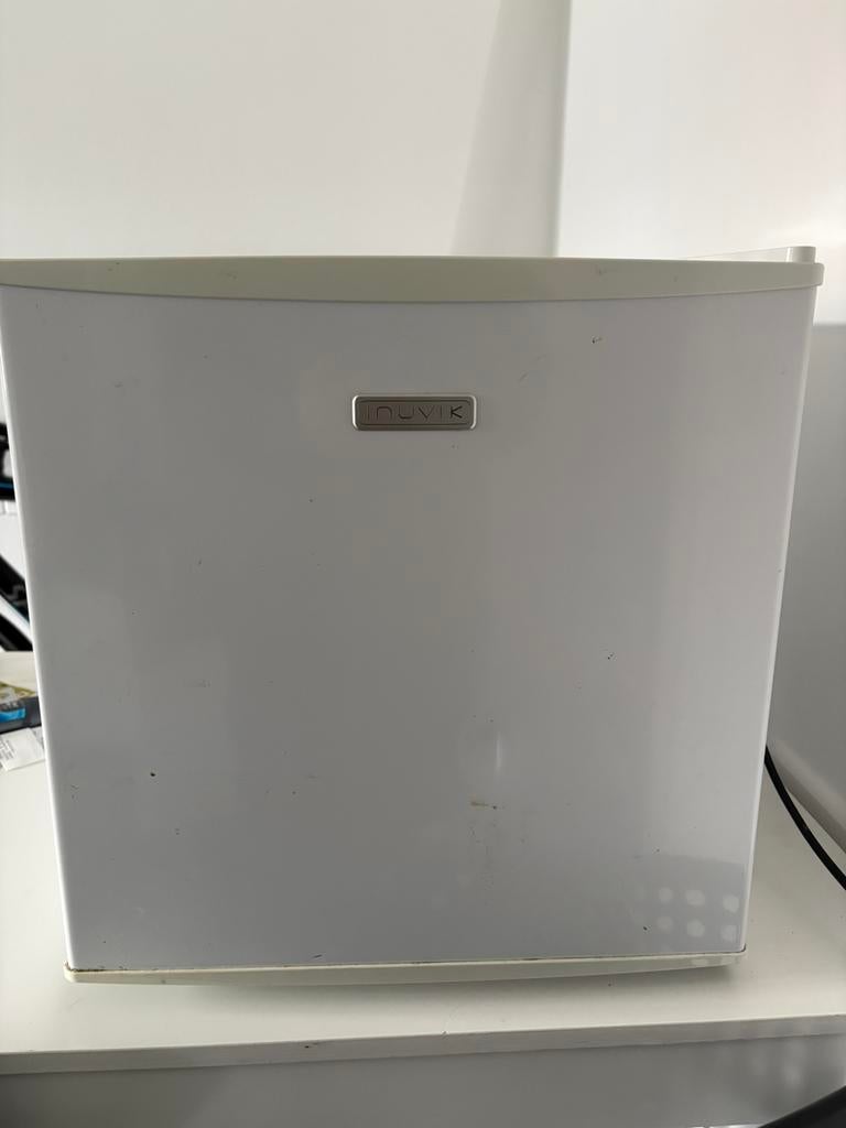 Tafelmodel diepvries, Elektronische apparatuur, Vriezers en Diepvrieskisten, Ophalen, Gebruikt