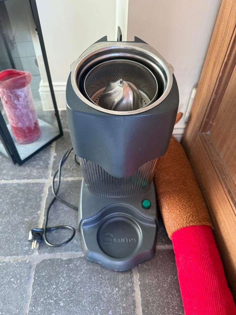 Fruitpers Santos type 70, Elektronische apparatuur, Juicers, Ophalen