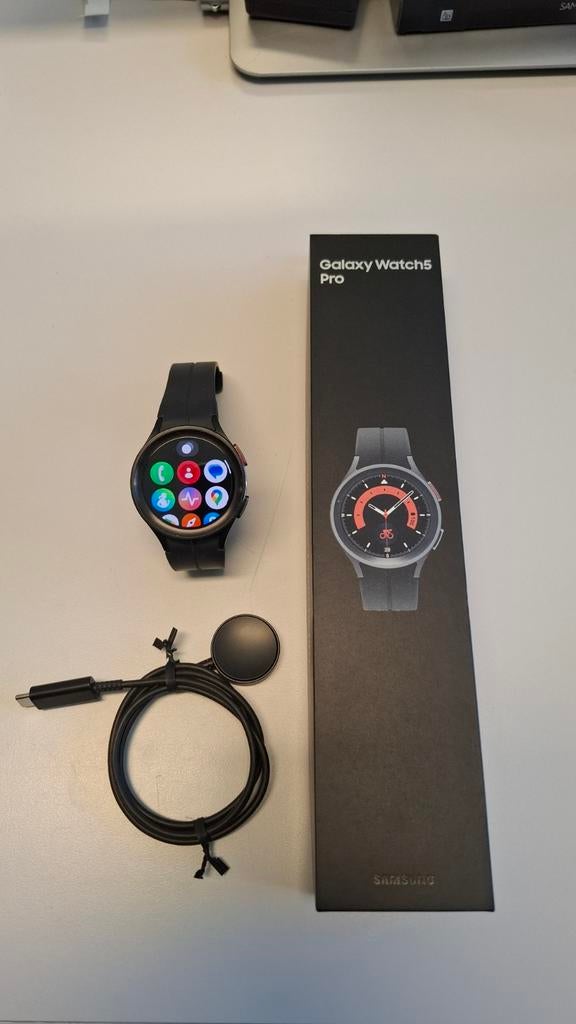 Samsung Galaxy Watch5 pro comme neuf
Avec boîte, Enlèvement ou Envoi