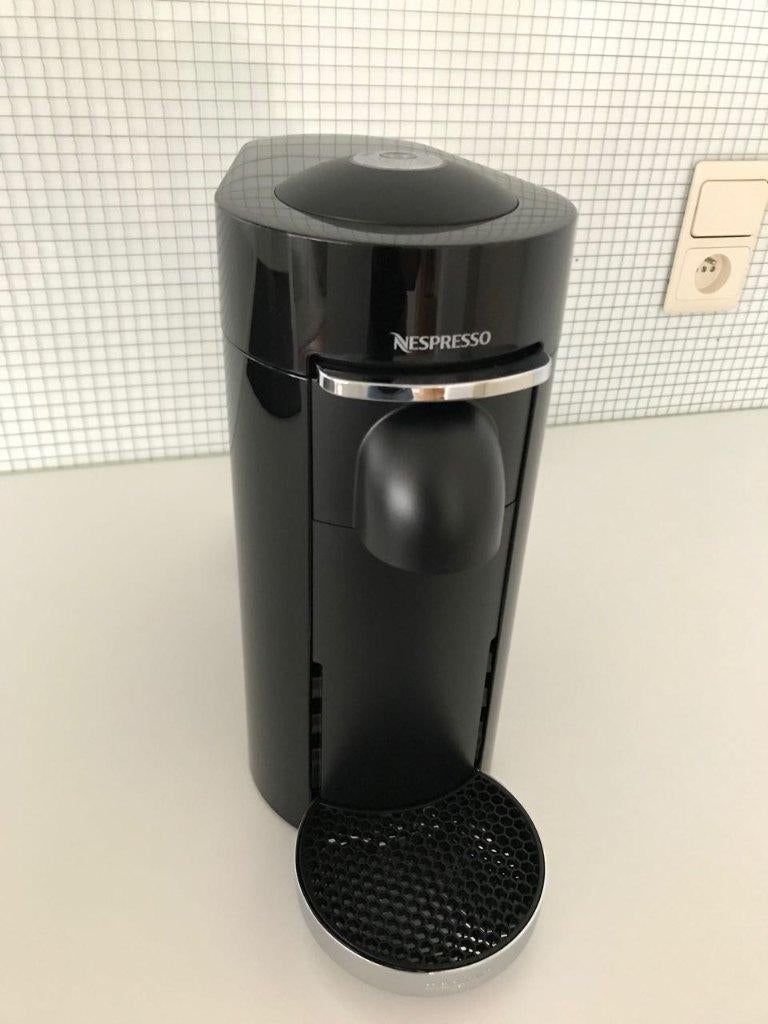 NESPRESSO VertuoPlus Deluxe Black D, Enlèvement ou Envoi, Comme neuf, Dosettes et capsules de café