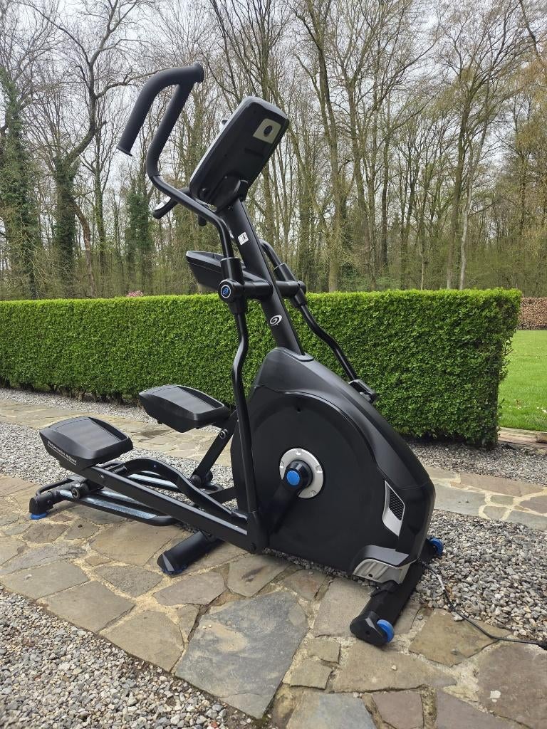 Nautilus E628 crosstrainer en crosstrainer, Ophalen, Nieuw, Benen, Crosstrainer