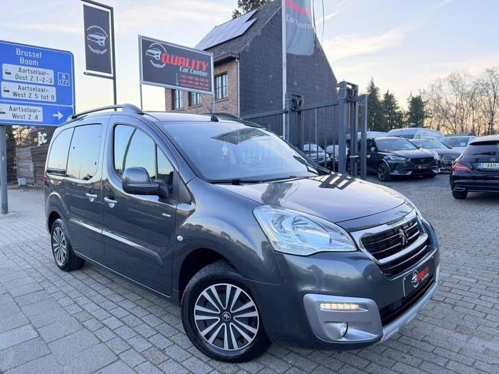 Peugeot Partner Tepee 2018 1.2benzine 100dkm Pdc Led Navi, Autos, Peugeot, Cuir, Argent ou Gris, Achat, Euro 6