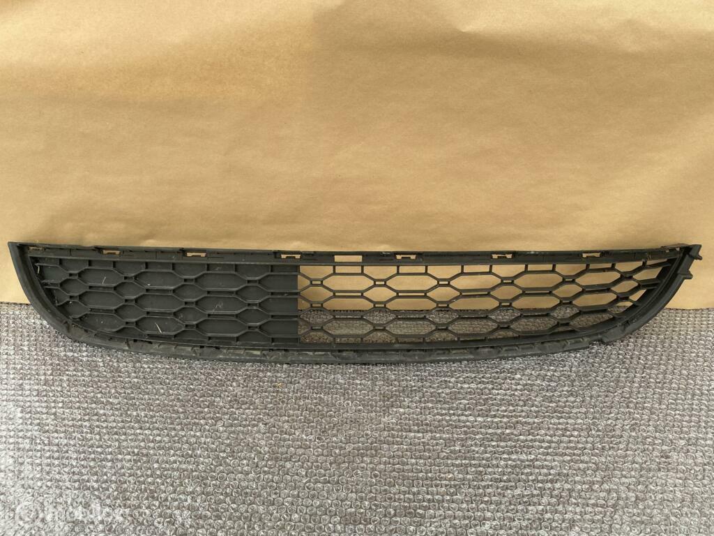 Bumperrooster renault twingo bumper gril  622547230r, Enlèvement ou Envoi, Utilisé