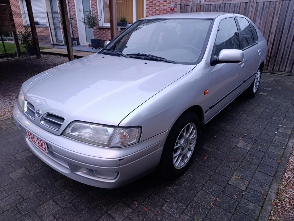 Nissan Primera 2.0i SLX | 99.000km | Automaat, Auto's, Nissan, 4 deurs, Bedrijf, Berline, Primera