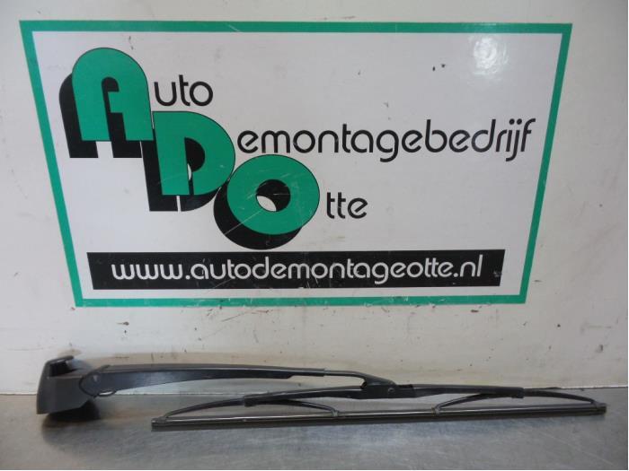 Bras essuie-glace arrière d'un Volkswagen Passat (Passat 01, Volkswagen, -, Utilisé, -