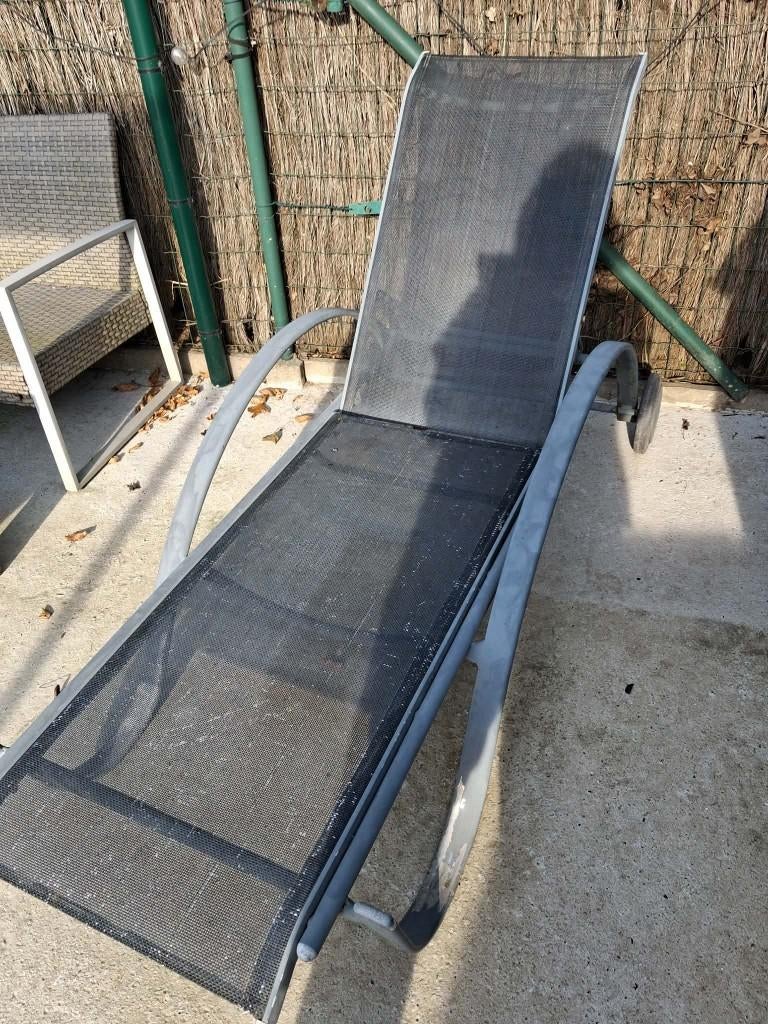 ligzetel grijs, Ophalen, Gebruikt