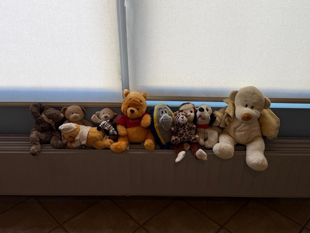 Gratis knuffels,dvd speler en rekje, Ophalen